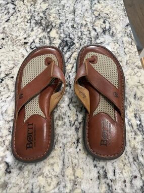 Born Brown Leather Thong Sandals with Beige Insole